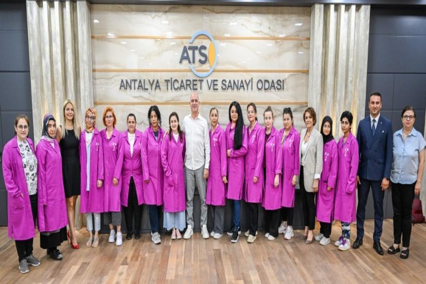 SANAYİDE KADIN ELİ PROJESİNDE YÜZDE 100 BAŞARI