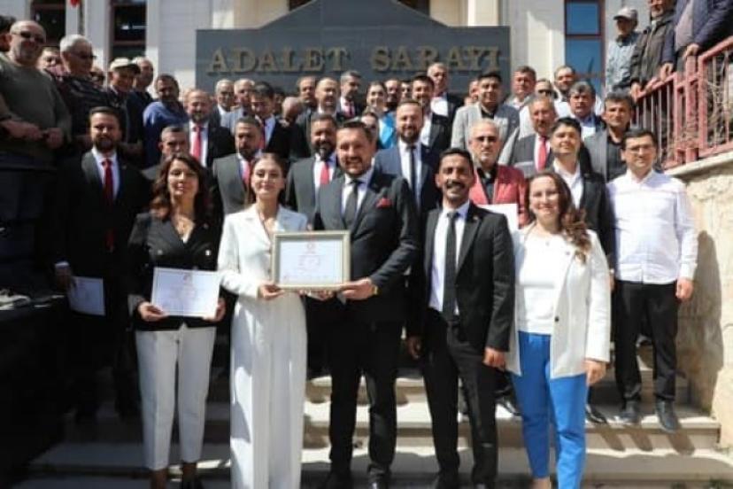 SANİYE BAŞKAN MAZBATASINI ALDI