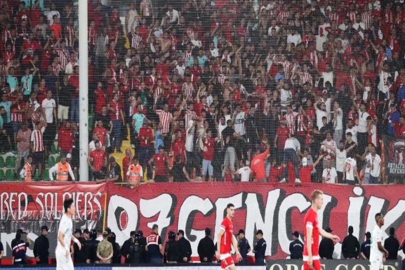 TARAFTAR YÖNETİMDEN İSTİFA İSTEDİ