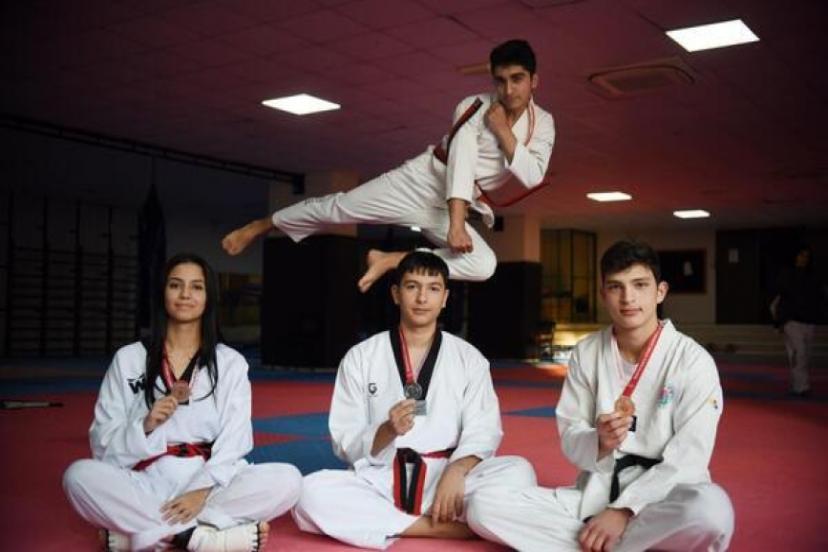 TEKVANDO ŞAMPİYONLARI