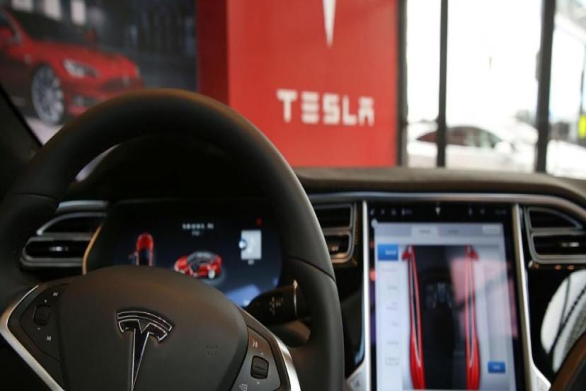 TESLA'NIN PİYASA DEĞERİ 1 TRİLYON DOLARIN ALTINA GERİLEDİ