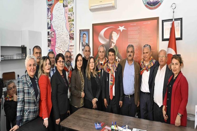 UYSAL’DAN YÖRÜK DERNEĞİ’NE ZİYARET