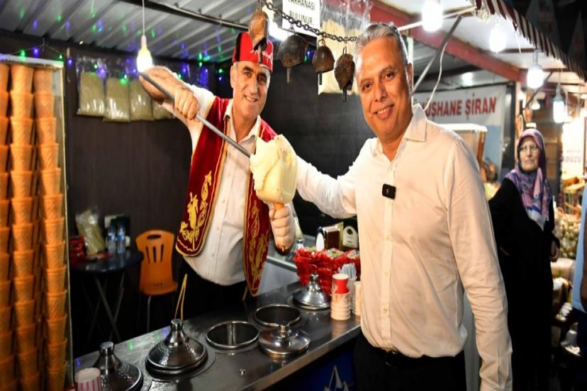 UYSAL, DERNEKLERİN STANTLARINI GEZDİ