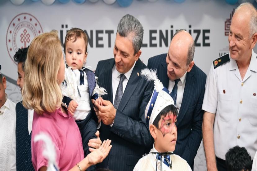 VALİ ŞAHİN'İN KATILIMIYLA TOPLU SÜNNET ŞÖLENİ DÜZENLENDİ