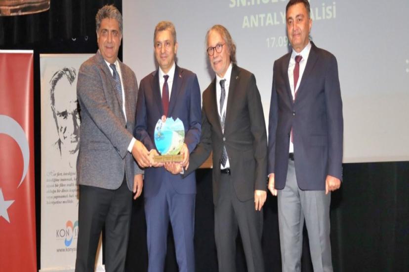 VALİ ŞAHİN: TÜNELİN UCUNDAKİ IŞIK GÖRÜNDÜ