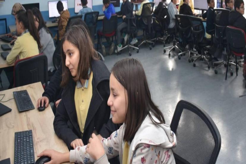 YAPAY ZEKA DESTEKLİ "MEBİ" PLATFORMUNDAN 700 BİNİ AŞKIN ÖĞRENCİ FAYDALANDI