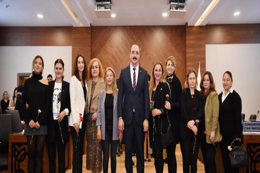 YILIN SON MECLİSİNDE KADIN HAKLARI VURGUSU