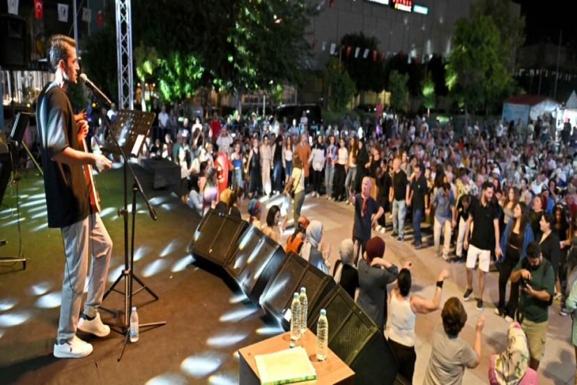 YÖRELER RENKLER FESTİVALİ, KARADENİZ GECESİ