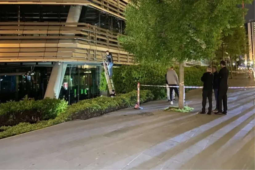 ZORLU HOLDİNG BİNASINA SİLAHLI SALDIRI